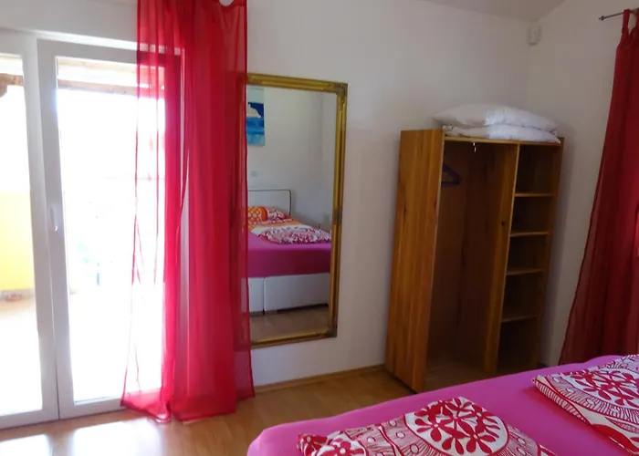 Mila Apartman